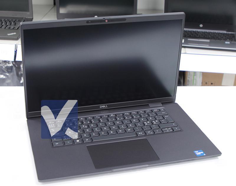 Бизнес лаптопи Dell Latitude 7520