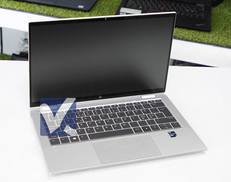 Бизнес лаптопи HP EliteBook x360 1030 G8