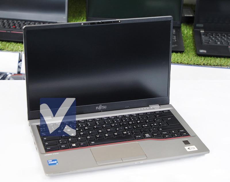 Бизнес лаптопи Fujitsu LifeBook U7411
